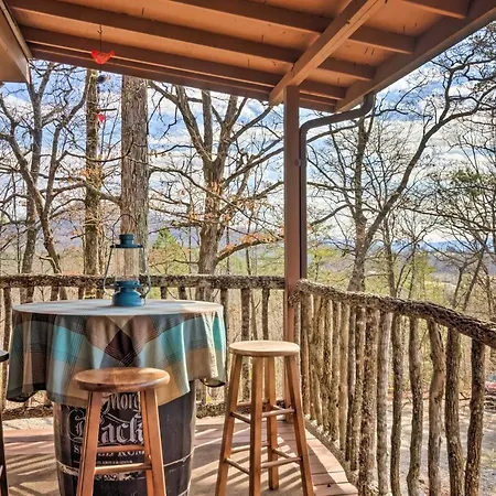 Joshuas Lodge With Hot Tub And Mountain Views!